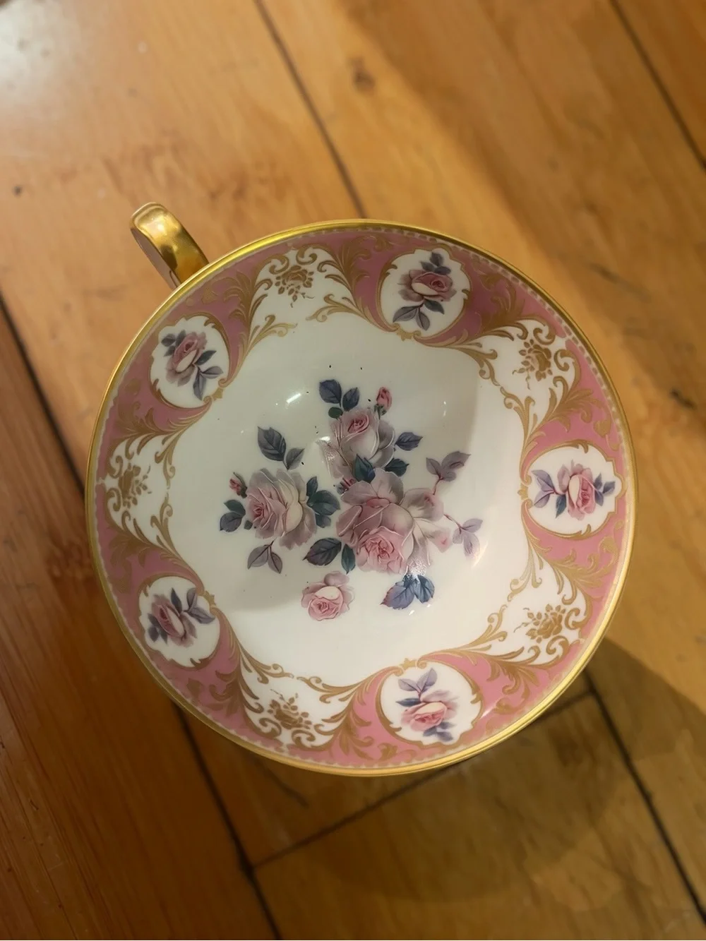 Mid-Century, 19-piece porcelain, Gold gilt tea/cake set by Kaiser, Germany